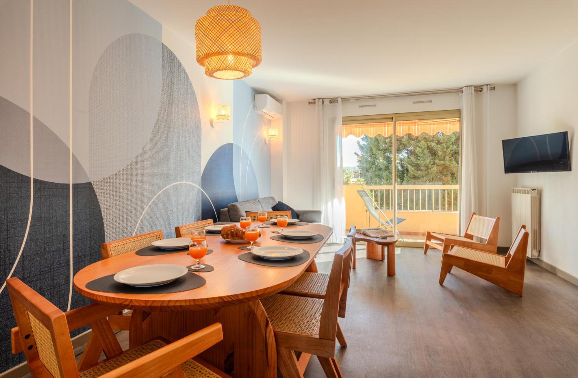 Les 15 Pins & La Mer -Your Green Getaway Near Sea & Beach Антиб Екстериор снимка